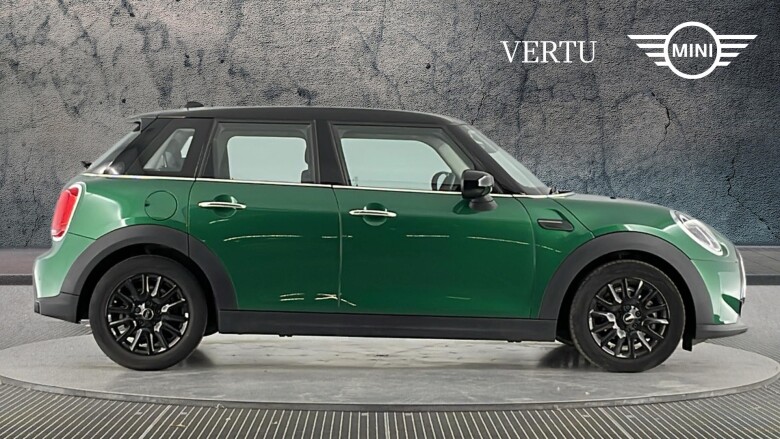 MINI Hatchback 1.5 Cooper Classic Premium 5dr Auto Petrol Hatchback